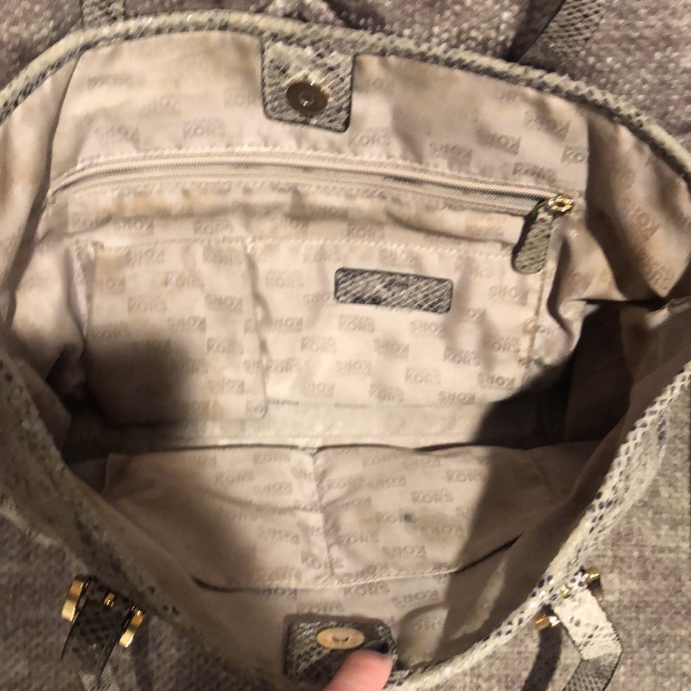 Purse - Picture 2 of 2